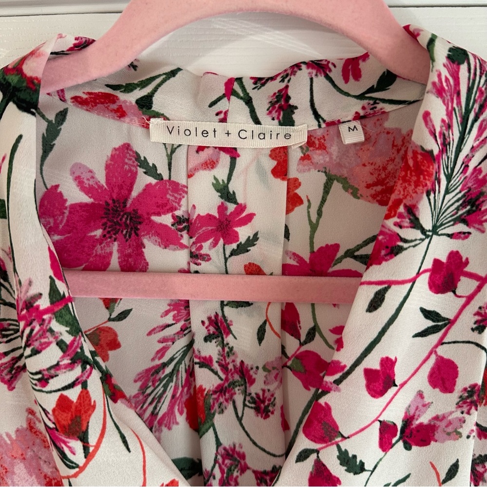 Violet + Claire Pink and White Floral, Flowy Sleeveless Tank - Picture 2 of 6